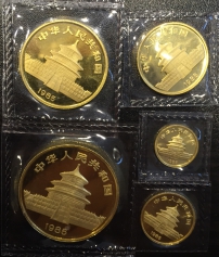 Набор золотых монет Китая "Панда" 1986 год